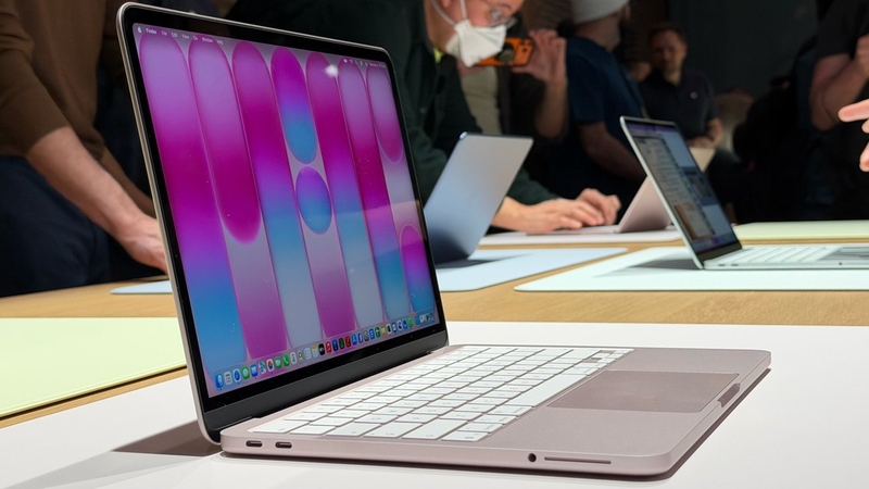 Nên mua MacBook Neo hay laptop Windows 2.jpg
