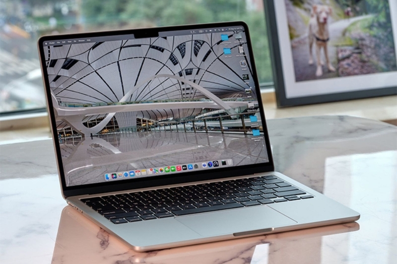 MacBook Air M2 2022 - Cân bằng giữa hiệu năng và giá cả