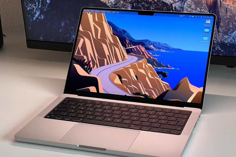 MacBook Pro 14 M4 2024