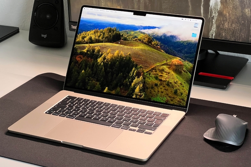 MacBook Air M3 15 inch