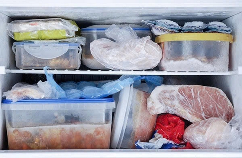 Ngăn đá tủ lạnh bị chảy nước ảnh 3