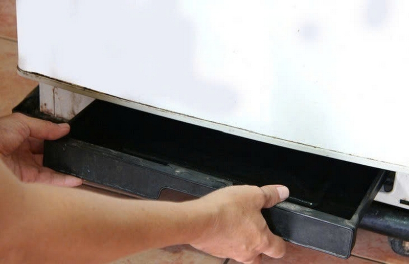 Ngăn đá tủ lạnh bị chảy nước ảnh 4