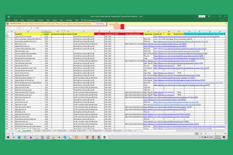 Nhấn Enable Editing nếu file đang ở Protected View