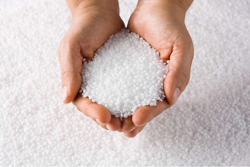 Nhựa ABS (Acrylonitrile Butadiene Styrene) là một loại nhựa kỹ thuật được tạo ra từ quá trình trùng hợp ba monome: acrylonitrile, butadiene và styrene