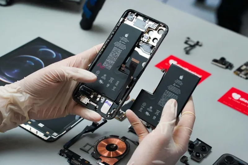 nhựa ABS được sử dụng để sản xuất vỏ máy tính, điện thoại di động, và các thiết bị gia dụng khác