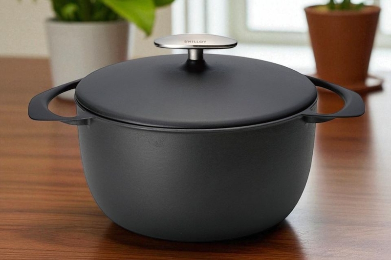 Nồi gang UNILLOY m&agrave;u đen 24 cm