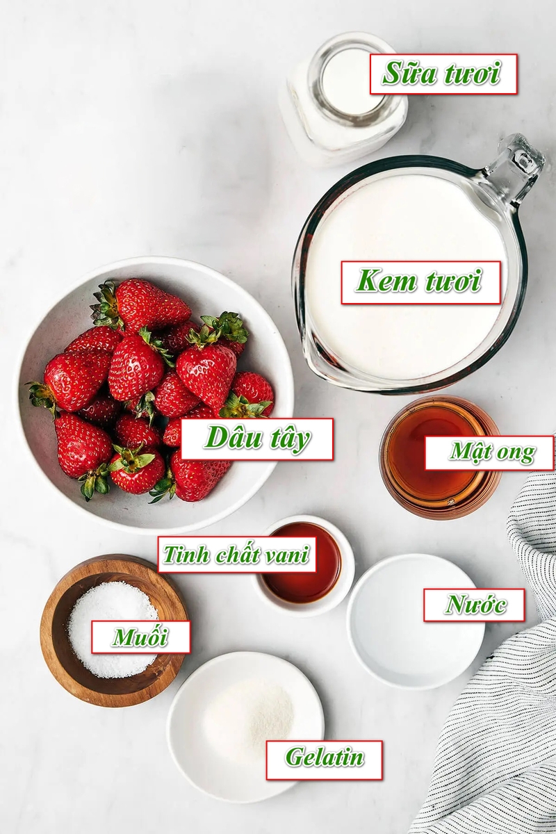 Panna cotta dâu - 01
