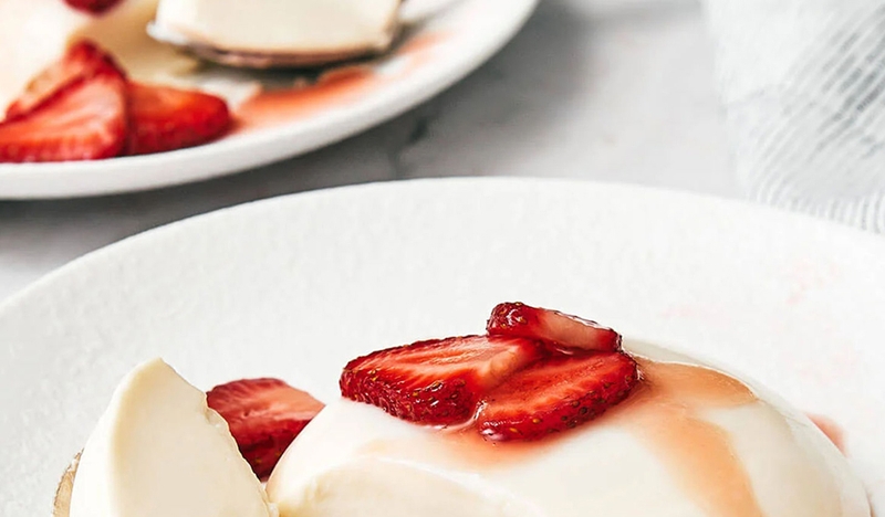 Panna cotta dâu - 02