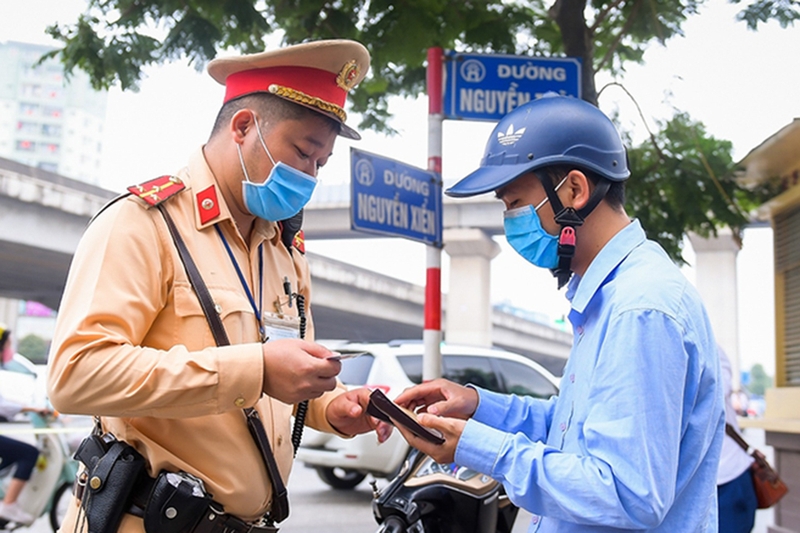 Khác biệt giữa phạt nóng và phạt nguội