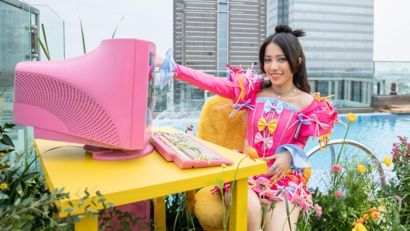Phùng Khánh Linh đã xây dựng được một "kho" sản phẩm ấn tượng