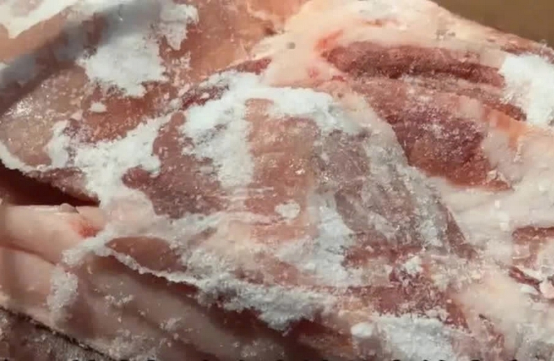 Rã đông thịt cá bằng ngâm nước có an toàn ảnh 5