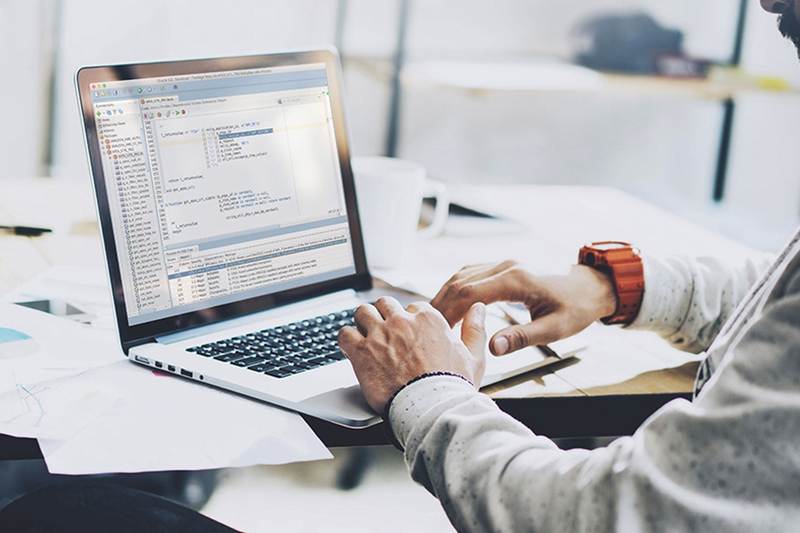 Một trong những trách nhiệm cốt lõi của SQL developer là thiết kế và phát triển các cơ sở dữ liệu SQL