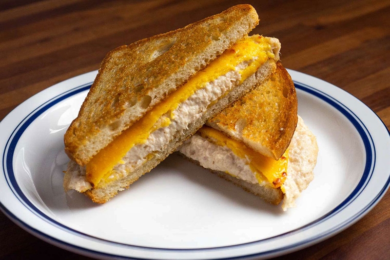 Sandwich cá ngừ - 10