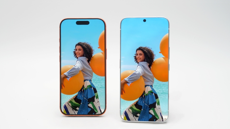 Smartphone không viền TECNO 3.jpg