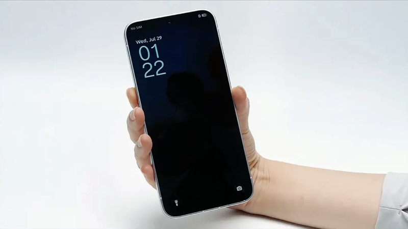 Smartphone không viền TECNO 4.png