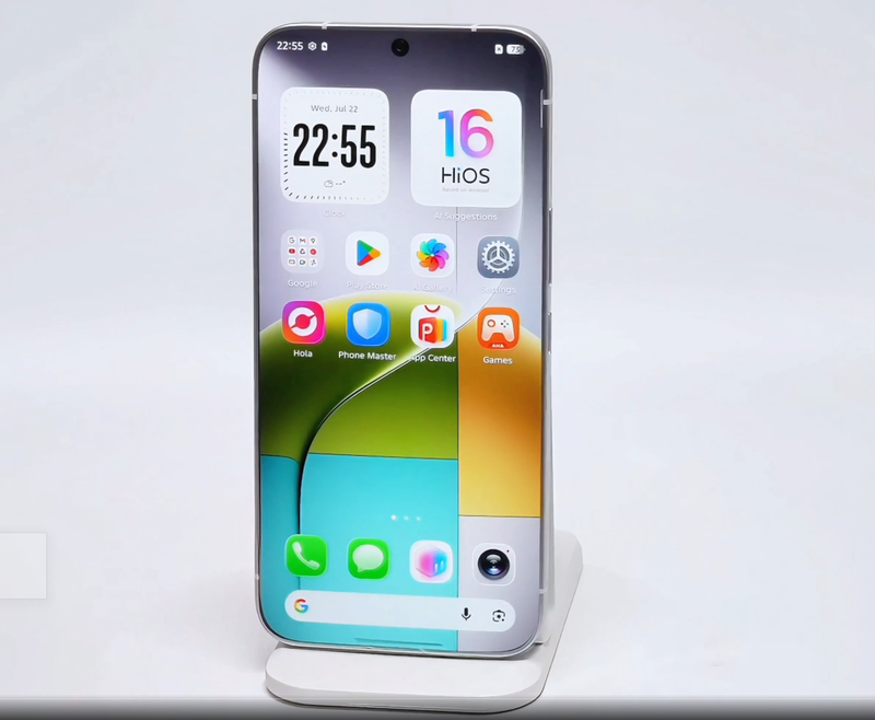 Smartphone không viền TECNO 5.png