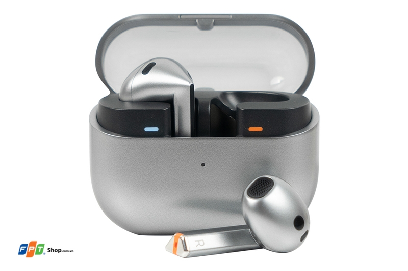 So sánh Galaxy Buds 3 và Airpods 4 2.jpg