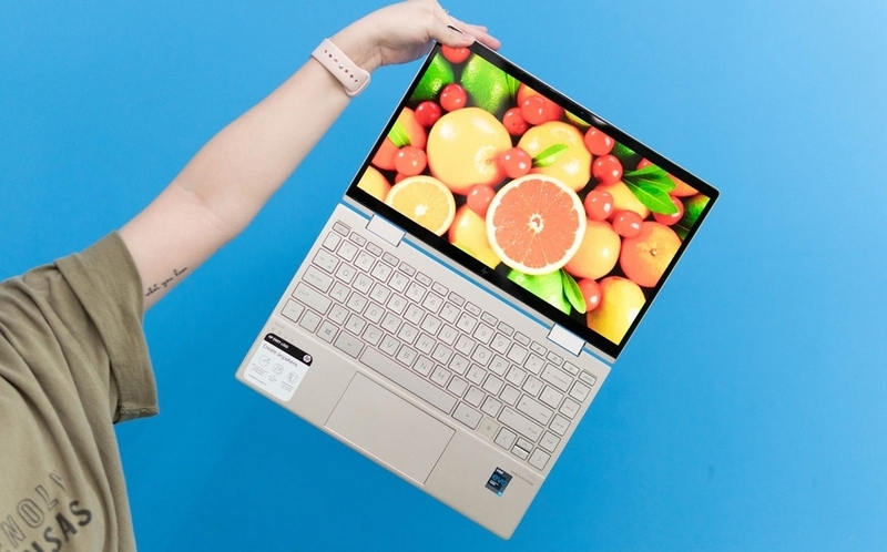 So sánh HP Envy và HP Spectre ảnh 4