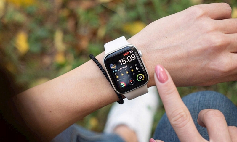 So sánh OPPO Watch và Apple Watch ảnh 5