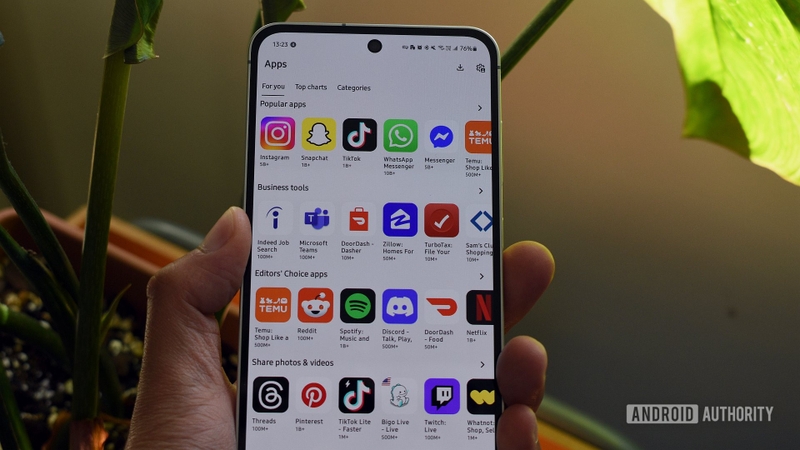 So sánh Play Store với App Store 2.jpg