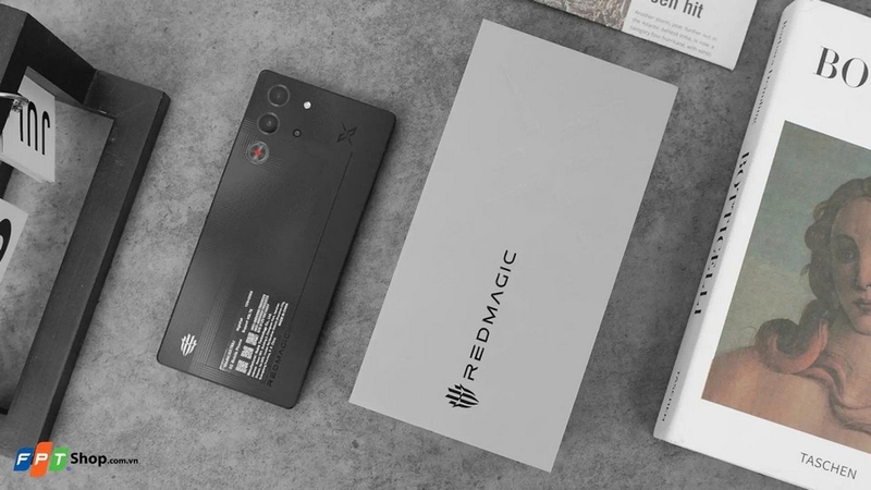 So sánh RedMagic 10S Pro và RedMagic 11 Air ảnh 1