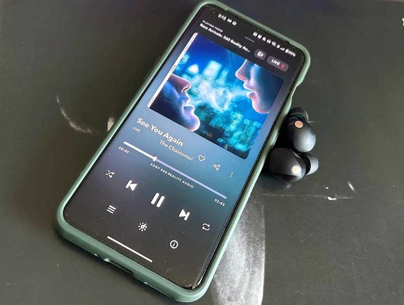 So sánh Sony WF-1000XM5 và AirPods Pro 2 - 06