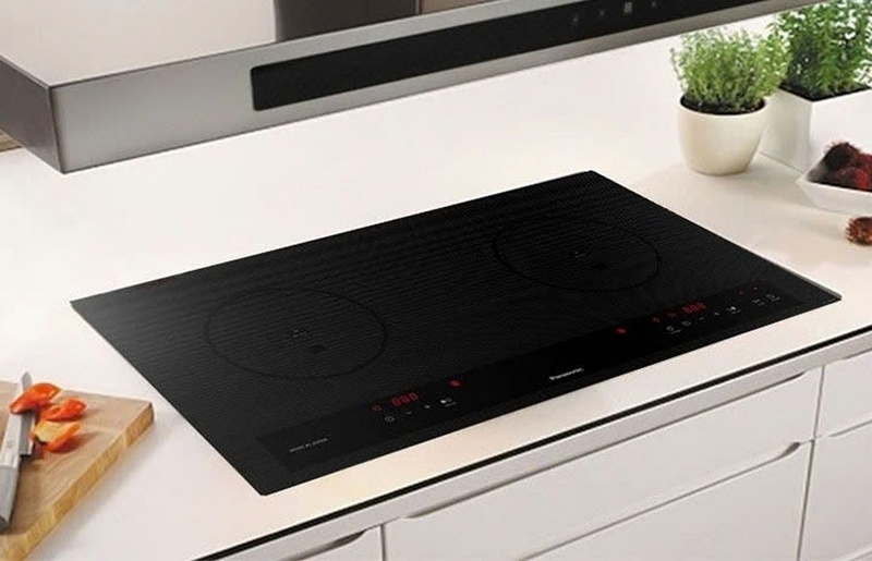 So s&aacute;nh bếp từ Bosch v&agrave; Panasonic ảnh 5