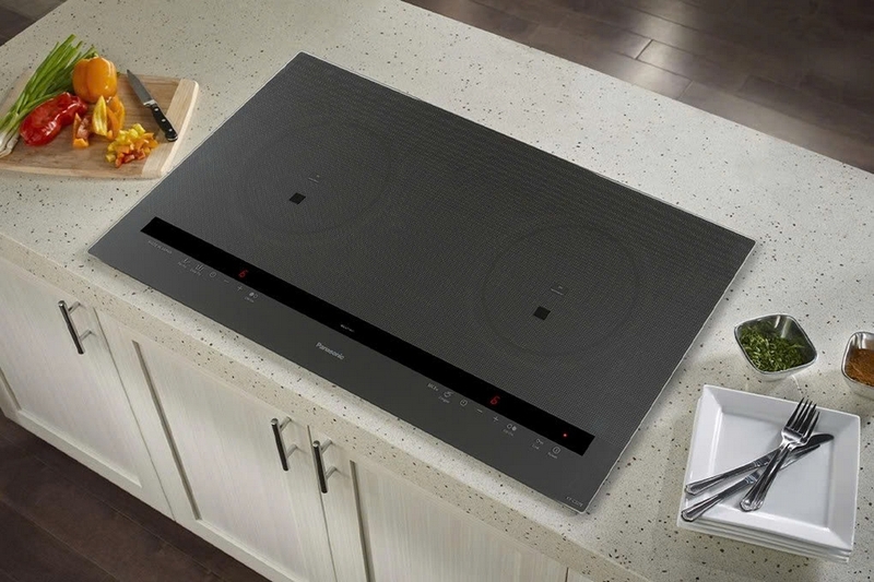 So s&aacute;nh bếp từ Bosch v&agrave; Panasonic ảnh 7