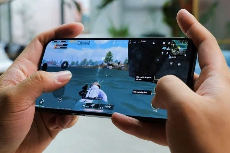 So sánh iPhone 15 quốc tế và iPhone 15 VNA ảnh 5