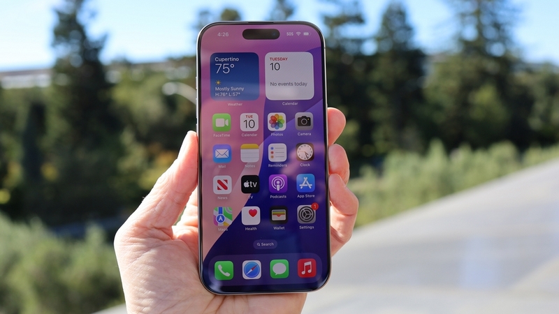 So sánh iPhone 17 Pro Max và OPPO Reno16 F ảnh 5