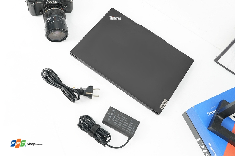 so sánh laptop Lenovo Thinkpad và Lenovo LOQ (ảnh 1)