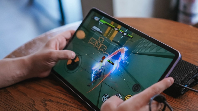 So sánh máy tính bảng Samsung và Xiaomi 6.jpg