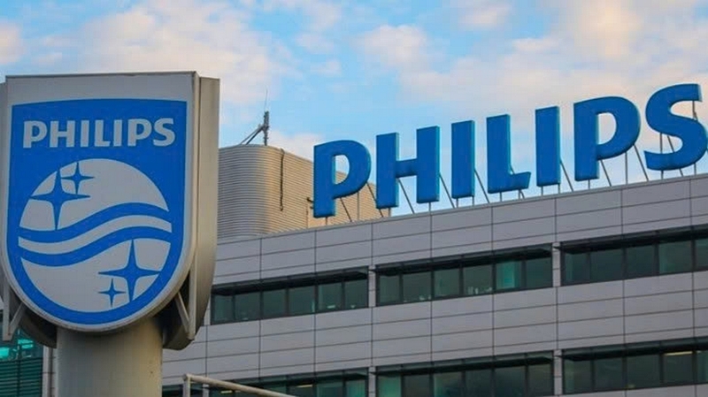 So s&aacute;nh nồi chi&ecirc;n kh&ocirc;ng dầu Cosori v&agrave; Philips ảnh 2