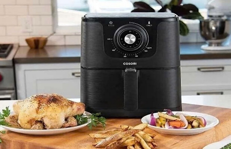 So s&aacute;nh nồi chi&ecirc;n kh&ocirc;ng dầu Cosori v&agrave; Philips ảnh 3