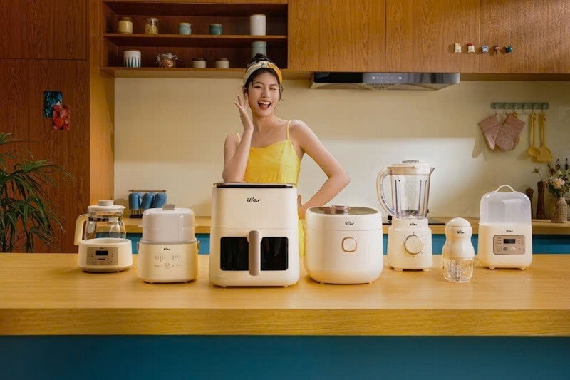 So s&aacute;nh nồi nấu chậm Bear v&agrave; Elmich ảnh 1