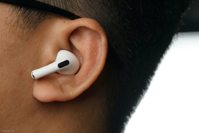 So sánh tai nghe Airpods và Sony ảnh 4