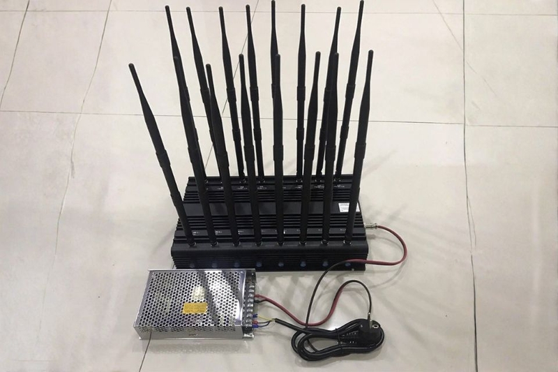 Sử dụng thiết bị gây nhiễu chuyên dụng