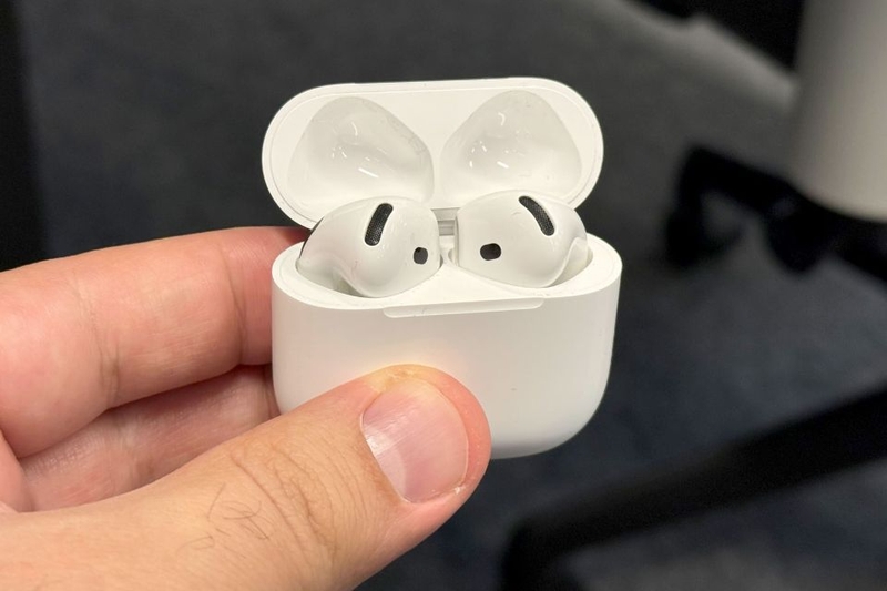 Tai nghe AirPods 4