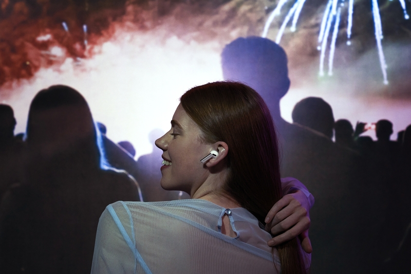 Tai nghe True Wireless Galaxy Buds
