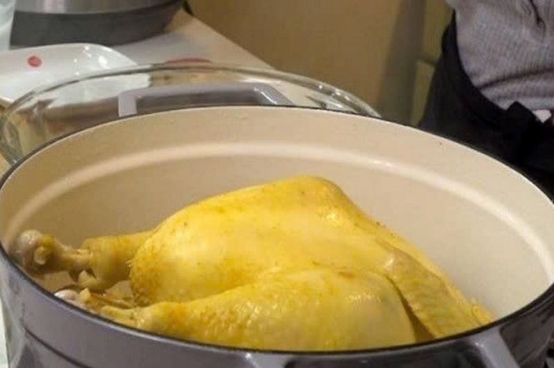 Tại sao luộc gà không nên vớt ngay ảnh 3