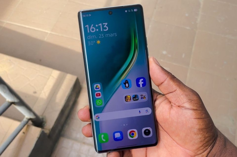 Tecno Camon 40 Pro