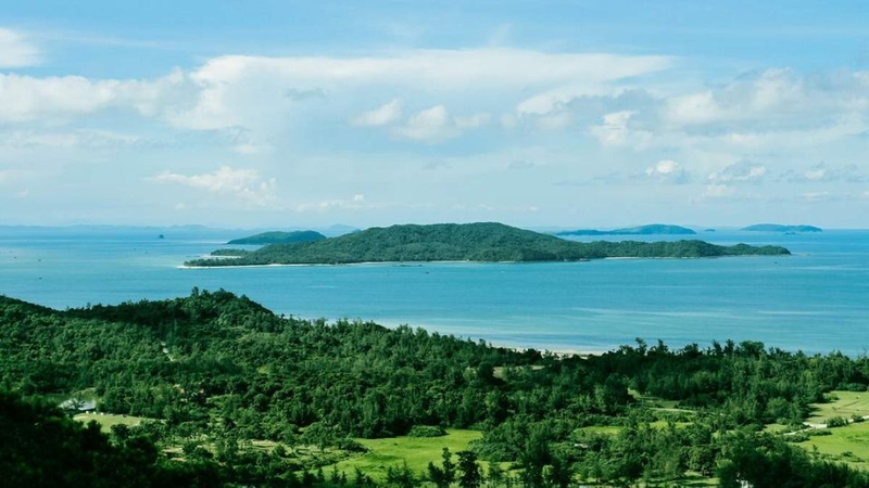 Tháng 10 du lịch biển ở đâu miền Bắc? 2