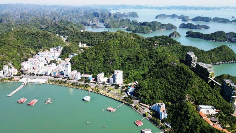 Tháng 10 du lịch biển ở đâu miền Bắc? 3