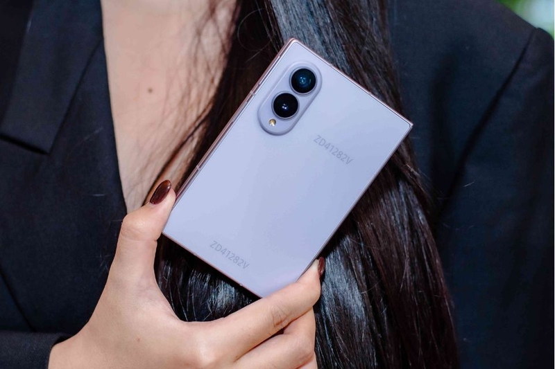 Thiết kế Samsung Galaxy Z Fold 8 hiện đại