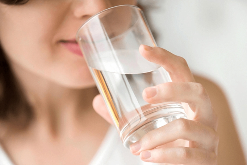 Uống đủ nước
