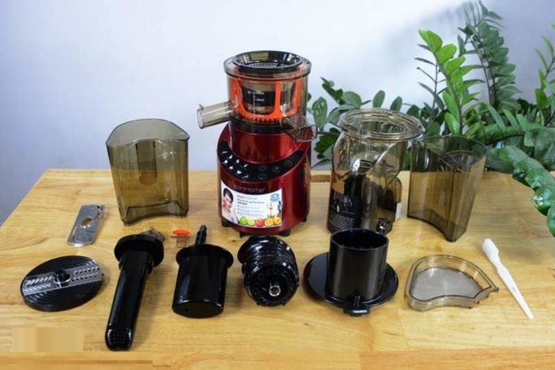 Tính năng máy ép chậm Korihome đa dạng, tiện lợi