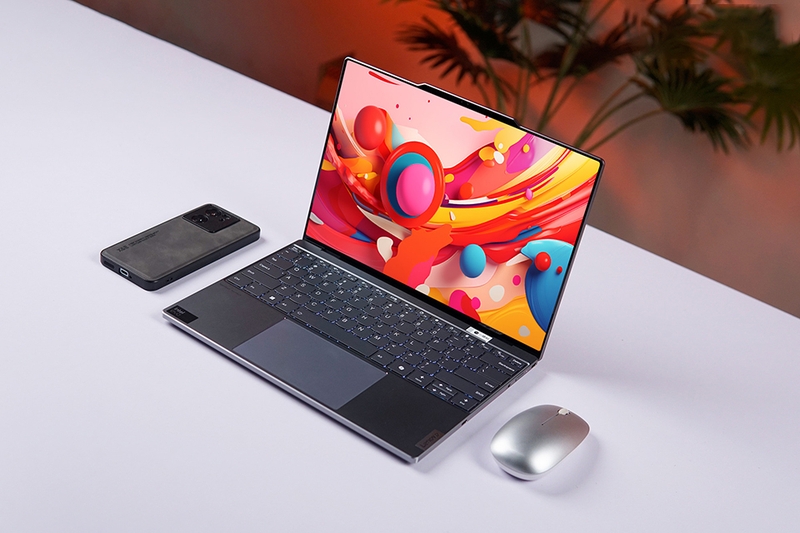 Điểm nổi bật khác của dòng ThinkBook chính là màn hình hiển thị chất lượng cao