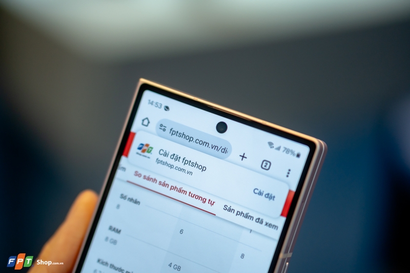 Viền màn hình trên Fold6 cũng mỏng hơn đáng kể