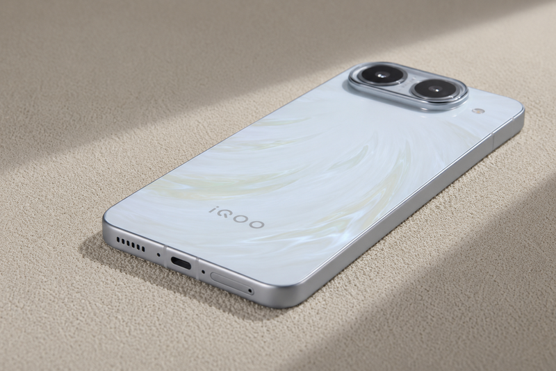 Trên tay iQOO Neo 11 Ultra - 3