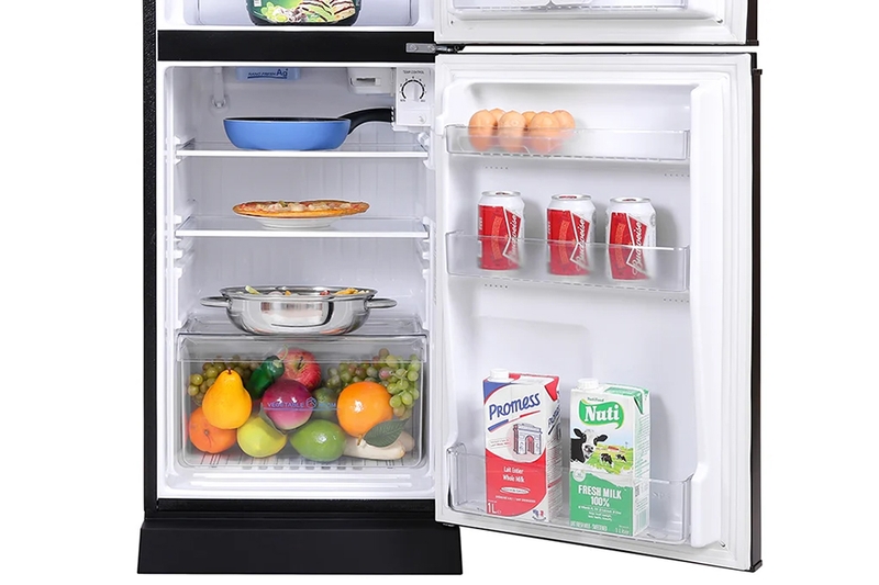 Tủ lạnh Aqua được trang bị các tấm kính chịu lực bền bỉ